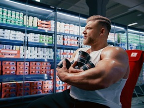 Bodybuilder Urs Kalecinski pumpt f&uuml;r Kauflands Auswahl und Frische