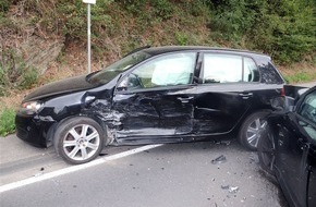 Kreispolizeibehörde Olpe: POL-OE: Vorfahrt missachtet - Zwei Pkw-Fahrerinnen verletzt