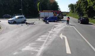 Feuerwehr Wetter (Ruhr): FW-EN: Wetter - ausgelöster Heimrauchmelder im Ortsteil Wengern und Verkehrsunfall