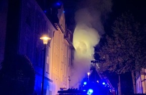 Kreispolizeibehörde Märkischer Kreis: POL-MK: Sieben Menschen bei Wohnhausbrand verletzt
