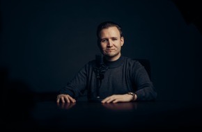 Khatrao Consulting GmbH: Von Hollywood bis Hörfunk: Werden KI-Stimmen die menschlichen Sprecher verdrängen?