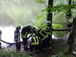 FW-AR: Große Übung des Basislöschzugs 1