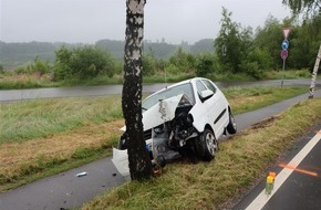 Kreispolizeibehörde Oberbergischer Kreis: POL-GM: 020721-498: Frontal gegen Baum