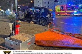 Feuerwehr München: FW-M: Kollision zwischen zwei Autos (Pasing)