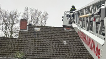 Freiwillige Feuerwehr Aurich: FW-AUR: Katze trotzt Rettungsversuch