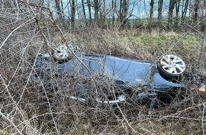 Autobahnpolizeiinspektion: API-TH: Pkw überschlägt sich mehrfach