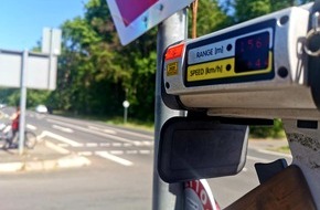 Polizeipräsidium Mittelhessen - Pressestelle Wetterau: POL-WE: Unfallursache Geschwindigkeit - Polizei kontrolliert Temposünder