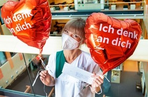 Helios Gesundheit: Zum Valentinstag: Gruß und Herzballon direkt ans Krankenbett