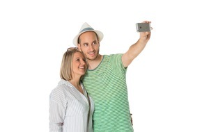 Münchener Verein Versicherungsgruppe: Osterzeit ist Reisezeit / Mit der neuen ReisekrankenVersicherung vom Münchener Verein sind Singles und Familien im Auslandsurlaub bestens abgesichert