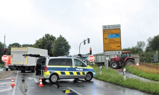 Kreispolizeibehörde Viersen: POL-VIE: Nettetal-Lobberich: Verkehrsunfall mit vier Beteiligten: Drei Verletzte