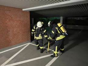 FFW Bergen: Ortsfeuerwehr Bergen übt den Ernstfall: Kellerbrand mit mehreren vermissten Personen