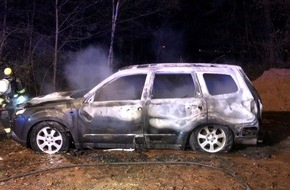 Polizeidirektion Kaiserslautern: POL-PDKL: Erneuter Pkw-Brand auf dem Waldparkplatz