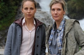 ZDF: "Das Dorf des Schweigens" / ZDF-Thriller von Hans Steinbichler mit Ina Weisse und Petra Schmidt-Schaller entsteht im Salzburger Land (FOTO)