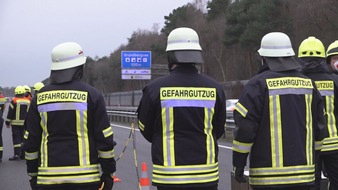 FW-ROW: Gefahrguteinsatz auf der A1 bei Sottrum - keine Verletzten
