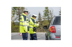 Bundespolizeidirektion Sankt Augustin: BPOL NRW: T&auml;uschung mit gef&auml;lschten Urkunden kommt einem Mann bei Kontrolle durch Bundespolizei teuer zu stehen