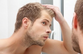 Dr. Wolff-Forschung: Männer würden für volles Haar Lebensjahre opfern