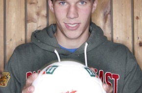 Intersnack Deutschland SE: Ganz Deutschland wird jetzt "Fit am Ball" / Bundesweites Projekt gegen &Uuml;bergewicht mit vielen Sport-Stars gestartet