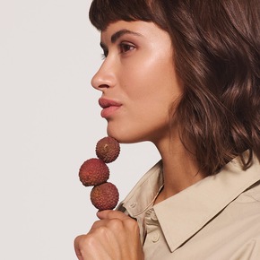 Neu im Dr. Hauschka Make-up Sortiment: Intensive Farbe und reichhaltige Pflege mit dem Lip Crayon Limited Edition