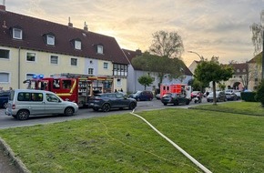 Feuerwehr Dortmund: FW-DO: FW-DO: Feuer in einem Mehrfamilienhaus in Renninghausen