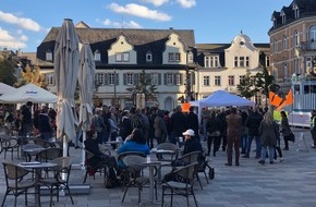 Polizeidirektion Bad Kreuznach: POL-PDKH: Mehrere Verstöße gegen CoBeLVO bei Versammlung in Bad Kreuznach