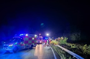 Freiwillige Feuerwehr Bad Segeberg: FW Bad Segeberg: Verkehrsunfall in den Morgenstunden - 3 leicht verletzte Personen