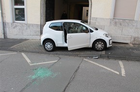 Polizei Hagen: POL-HA: Auto kippt bei Unfall auf die Seite