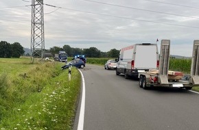 Polizei Minden-Lübbecke: POL-MI: Autospritztour von zwei Jugendlichen endet im Straßengraben