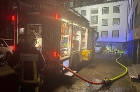 Feuerwehr Bochum: FW-BO: Kellerbrand in einem Mehrfamilienhaus in Bochum Wattenscheid