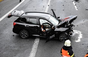 Feuerwehr Iserlohn: FW-MK: Verkehrsunfall auf der BAB 46