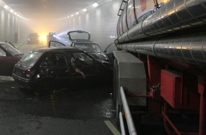 Feuerwehr Essen: FW-E: Feuerwehr-Großübung in Essener Innenstadt, mehr als 200 Einsatzkräfte vor Ort