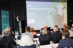 Bundesverband f&uuml;r Tiergesundheit e.V.: Erfahrung trifft Zukunft: Tiergesundheit im Wandel - 40 Jahre BfT