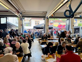 FW Weinheim: Sulzbach feiert seine Feuerwehr. Tag der offenen T&uuml;r zieht viele Besucher an