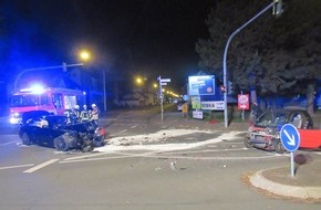 Polizei Mettmann: POL-ME: 25-jähriger Langenfelder nach Autounfall schwerstverletzt - Langenfeld - 2011132