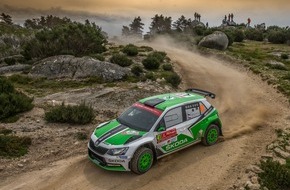 Skoda Auto Deutschland GmbH: Hohe Sprünge, harte Pisten: SKODA will seine Erfolgsserie auf Sardinien fortsetzen (FOTO)