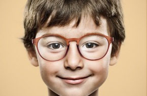 HOYA: Revolution gegen zunehmende Kurzsichtigkeit bei Kindern: MiYOSMART Brillengläser von HOYA