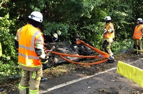 Polizei Aachen: POL-AC: Pkw überschlägt sich bei Unfall