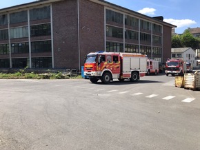 FW-PL: Großübung der Feuerwehr Plettenberg auf ehemaligem Duragelände