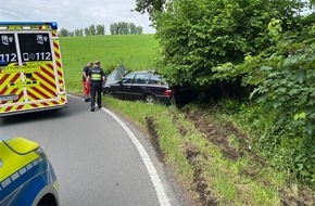 Kreispolizeibehörde Oberbergischer Kreis: POL-GM: In Kurve von der Straße abgekommen