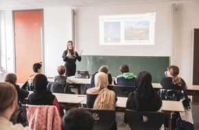 DAAD: 20 Jahre &bdquo;Europa macht Schule&ldquo;: Internationale Studierende begeistern &uuml;ber 70.000 Sch&uuml;lerinnen und Sch&uuml;ler