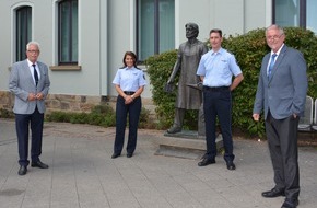 Polizei Mettmann: POL-ME: Empfang beim Bürgermeister der Stadt Heiligenhaus - 2008026