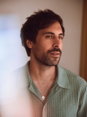 Max Giesinger live und unplugged an Bord der SEA CLOUD SPIRIT: Beliebtes Musikformat SONGS 'N' SAIL feiert Premiere im Mittelmeer