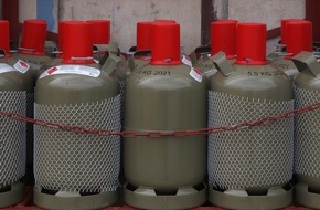 Deutscher Verband Flüssiggas e.V.: Haben Flüssiggas-Flaschen ein Haltbarkeitsdatum? / Was Verbraucher über die auf Gasflaschen lesbare Prüffrist wissen sollten