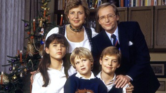 WDR mediagroup GmbH: "Lindenstraße Special: 35 Jahre Weihnachten" ab 6. Dezember zum Streamen nur auf ARD Plus