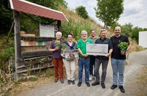 Edeka Südwest: Presse-Information: Insektenschutz-Projekt wird bei Naturschutzwettbewerb „Unsere Heimat & Natur“ ausgezeichnet