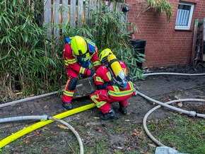 FW Flotwedel: Großeinsatz fordert Feuerwehren in Eicklingen