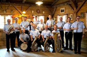 Bundespolizeidirektion München: Bundespolizeidirektion München: Platzkonzert am Rosenheimer Ludwigsplatz / Egerländer Ensemble des Bundespolizeiorchesters spielt in Rosenheim