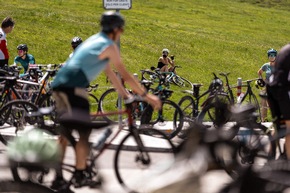 5 Alpenp&auml;sse 1 Tag autofrei: Neu auch Fl&uuml;elapass nur f&uuml;r Velo &amp; Co.