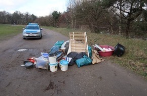 Polizeiinspektion Delmenhorst / Oldenburg - Land / Wesermarsch: POL-DEL: Landkreis Oldenburg: Illegale Müllentsorgung in Ganderkesee +++ Zeugenaufruf