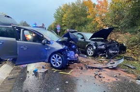 Polizeidirektion Neustadt/Weinstraße: POL-PDNW: Polizeiautobahnstation Ruchheim - Verkehrsunfall zwischen zwei PKWs mit zwei schwerverletzten Personen