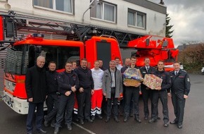 Feuerwehr Bergisch Gladbach: FW-GL: Heiligabend bei der Feuerwehr Bergisch Gladbach